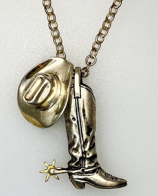 Hat & Boot Necklace